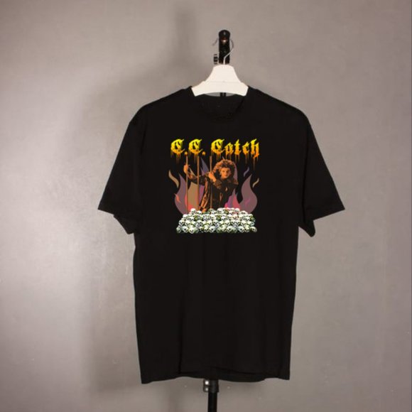 Other - C C Metal Catch17 - band manowar